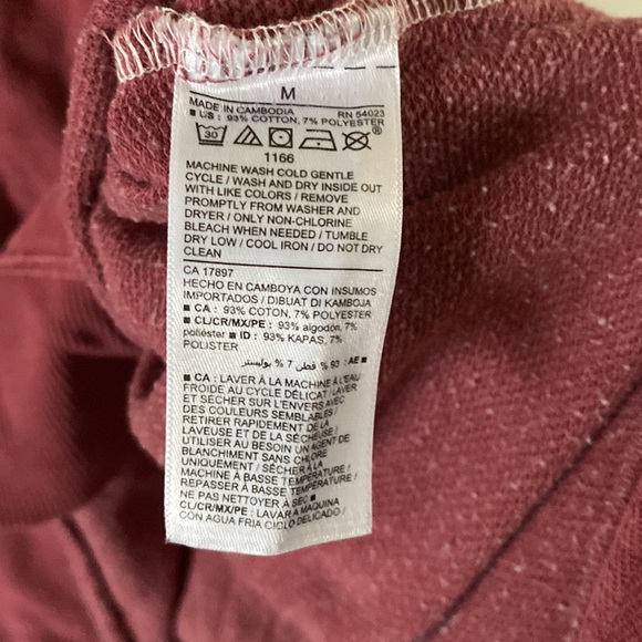 Old navy crew neck pullover sweater - Picture 4 of 5